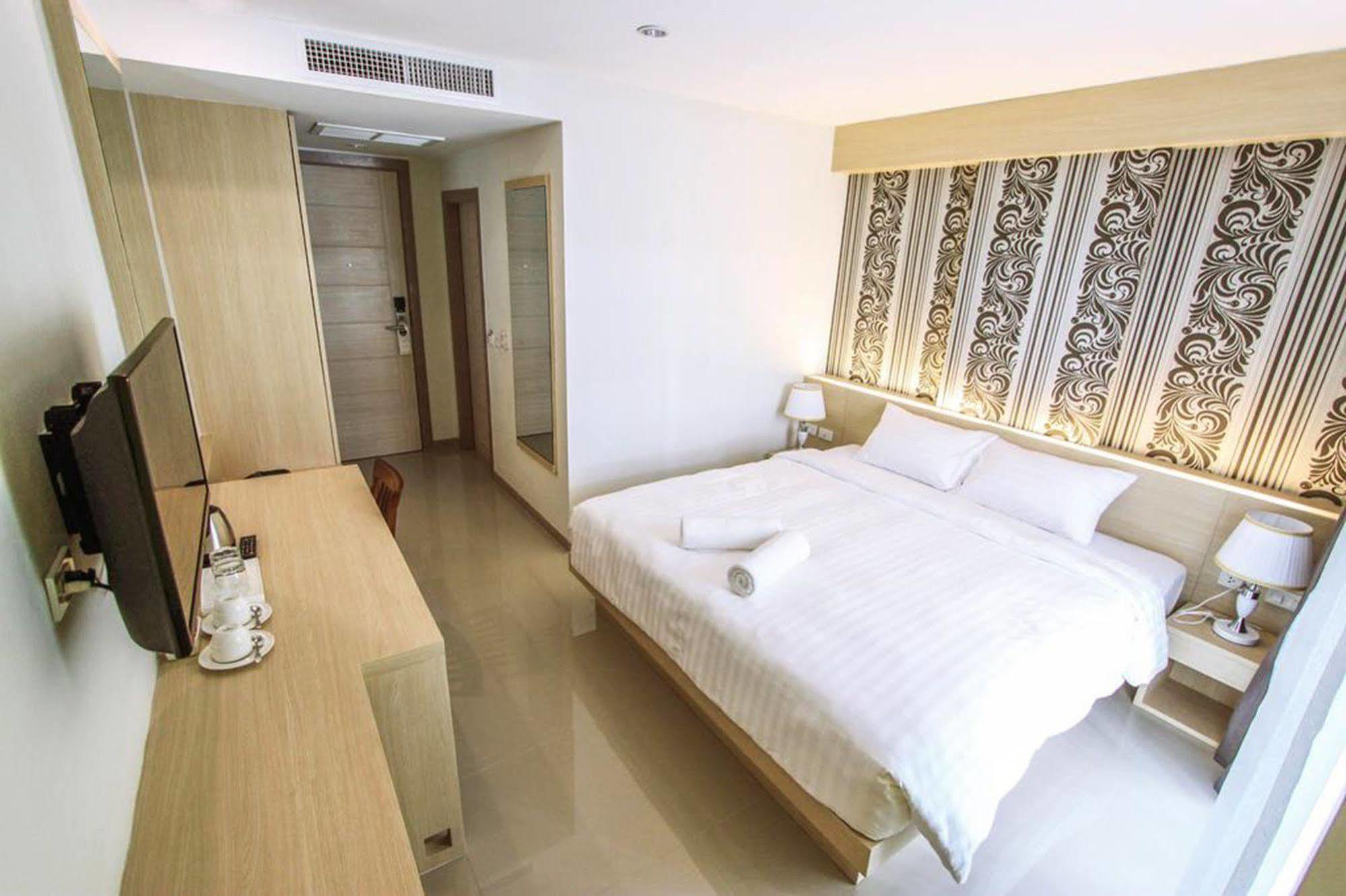 Ocean And Ole Patong Hotel Ngoại thất bức ảnh